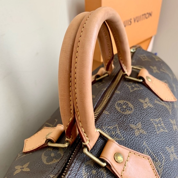 Louis Vuitton Monogram Speedy 30 - Picture 15 of 16